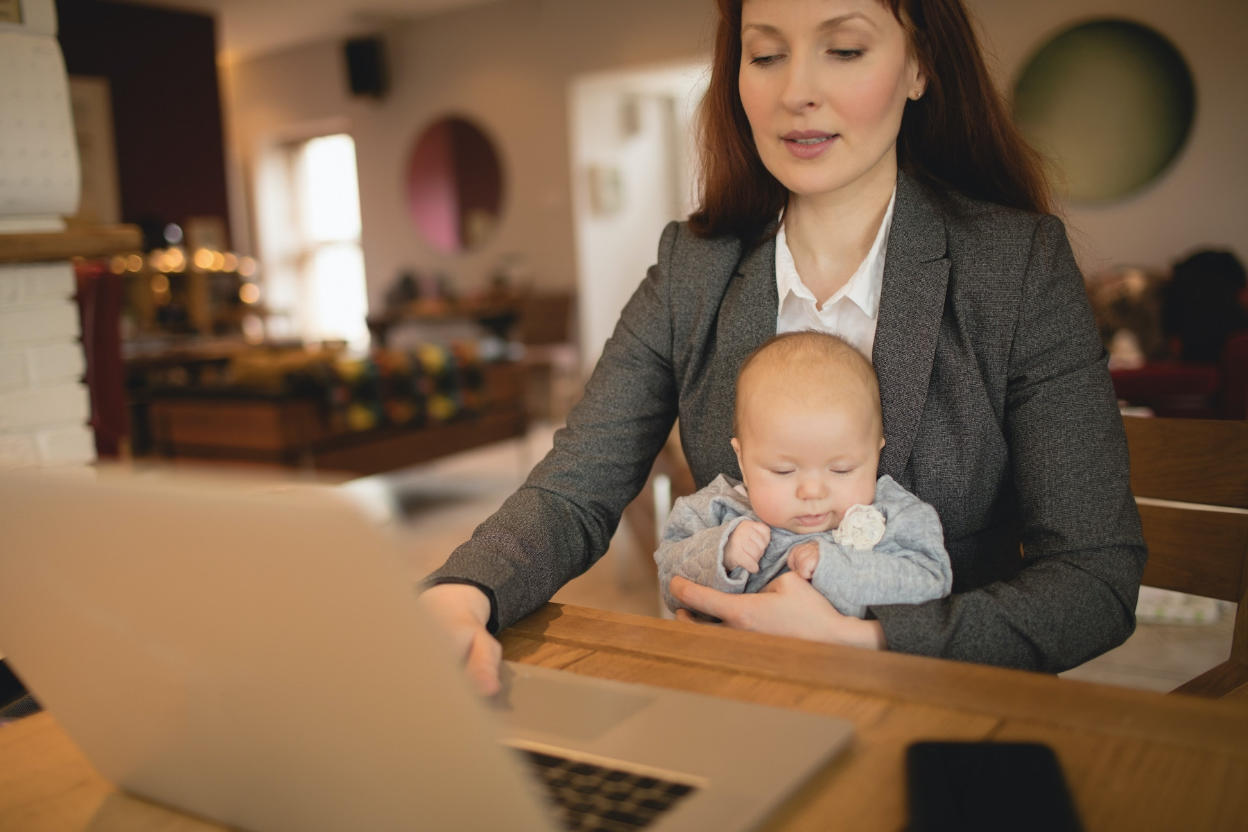 Moms looking for a "real estate school near me" can complete their courses online.