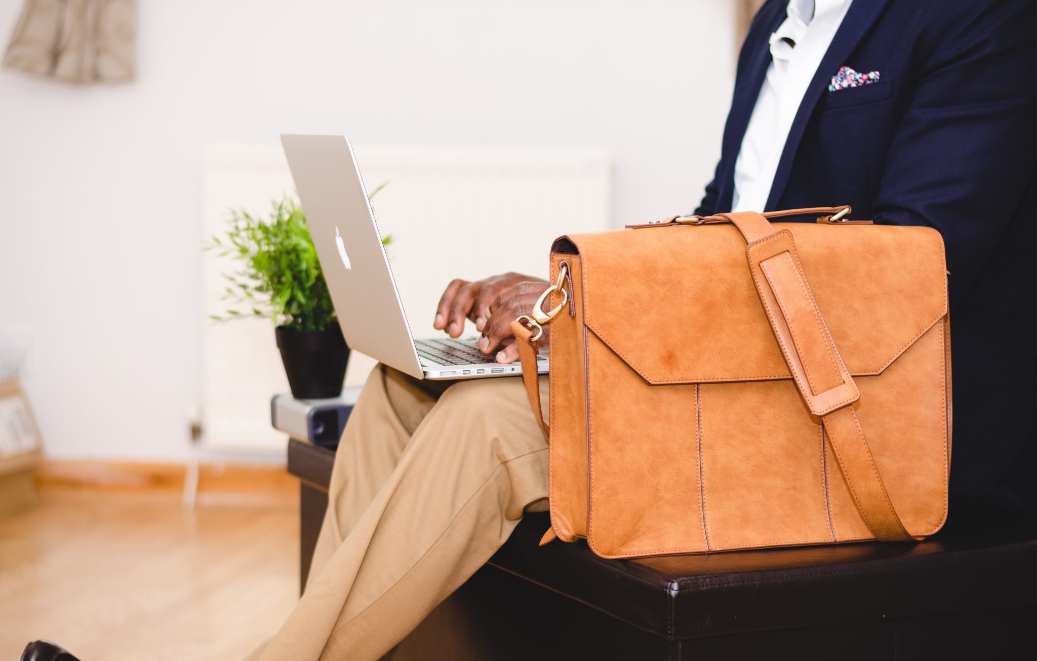 Man researching opportunities after title insurance online classes.